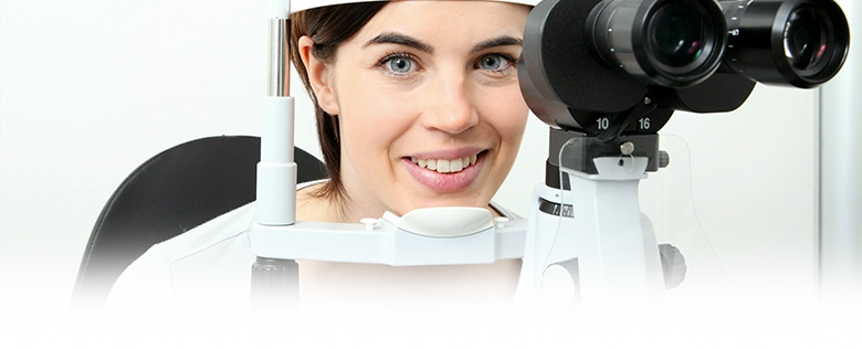 uśmiechnięta kobieta